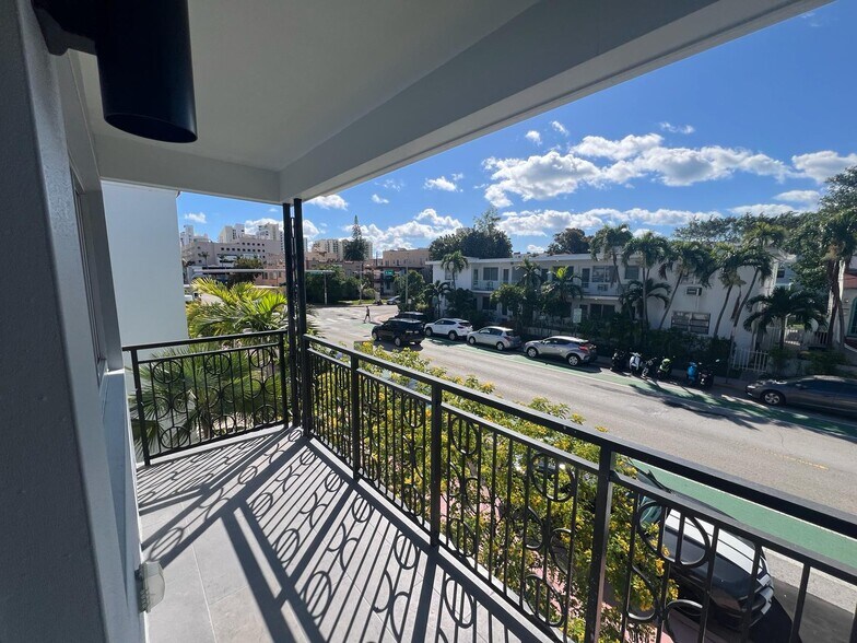 More Photos Of 511 16th St, Miami Beach Hospitality For Sale