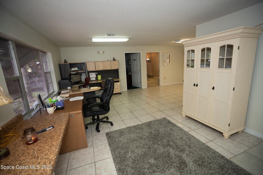 More Photos Of 4030 Minton Rd, Melbourne Office For Sale