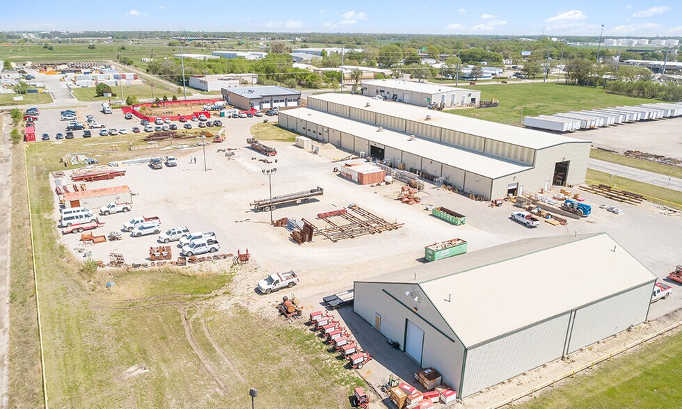 More Photos Of 1111 E 37th St N, Wichita Warehouse For Sale
