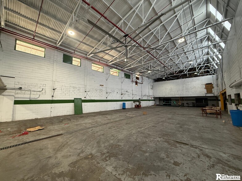 More Photos Of 500 Avenue R SW, Winter Haven Warehouse For Sale