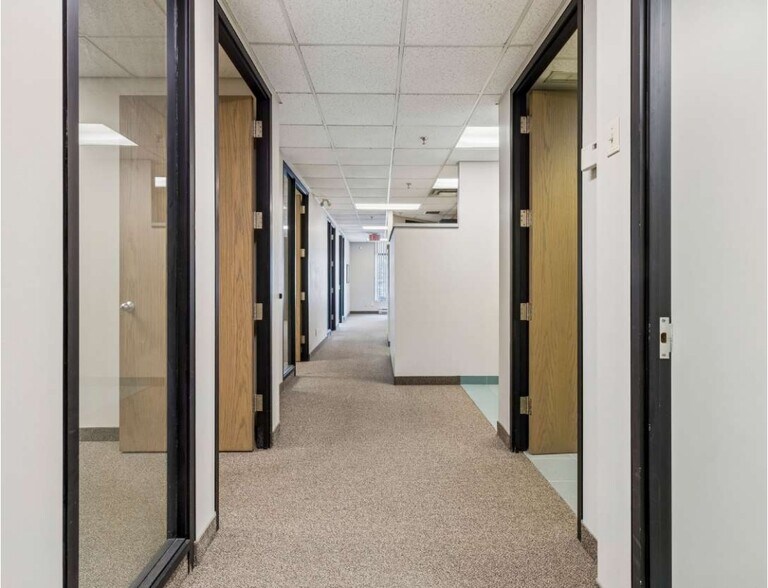 More Photos Of 242 Applewood Cres, Vaughan Light Manufacturing For Sale