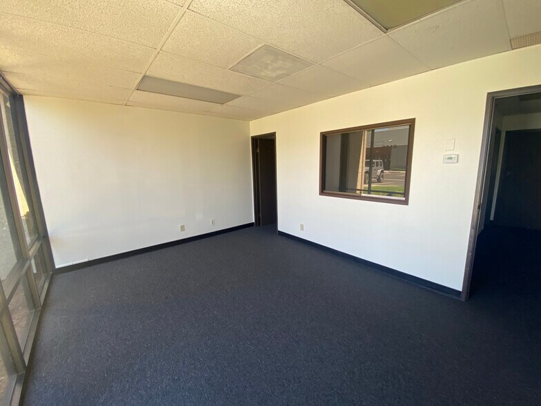 More Photos Of 3343-3349 Chicago Ave, Riverside Unknown For Lease