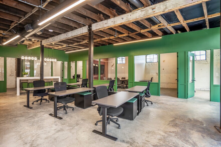More Photos Of 1109-1115 Dumble st, Houston Office For Sale