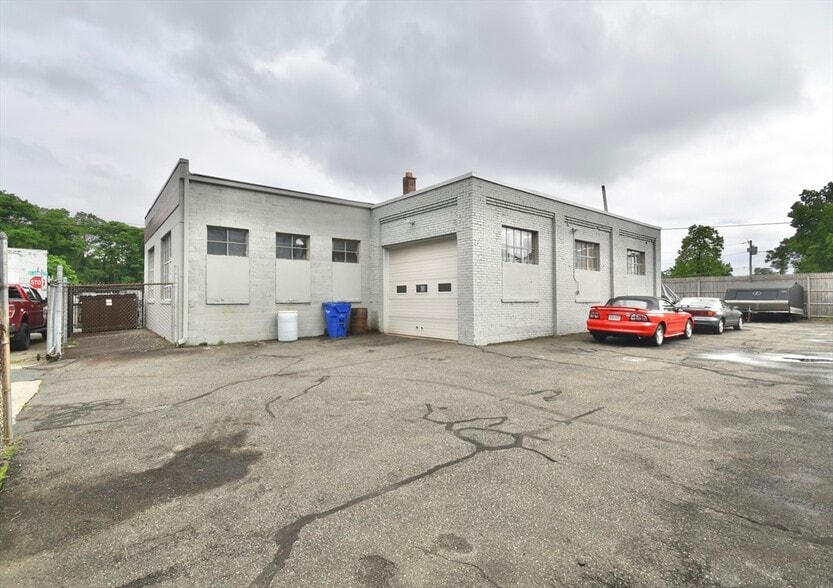 More Photos Of 512 Saint James Ave, Springfield Auto Repair For Sale