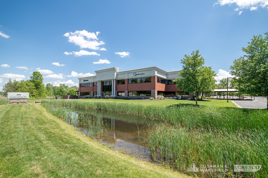 More Photos Of 300 Executive Pky W, Hudson Office For Lease