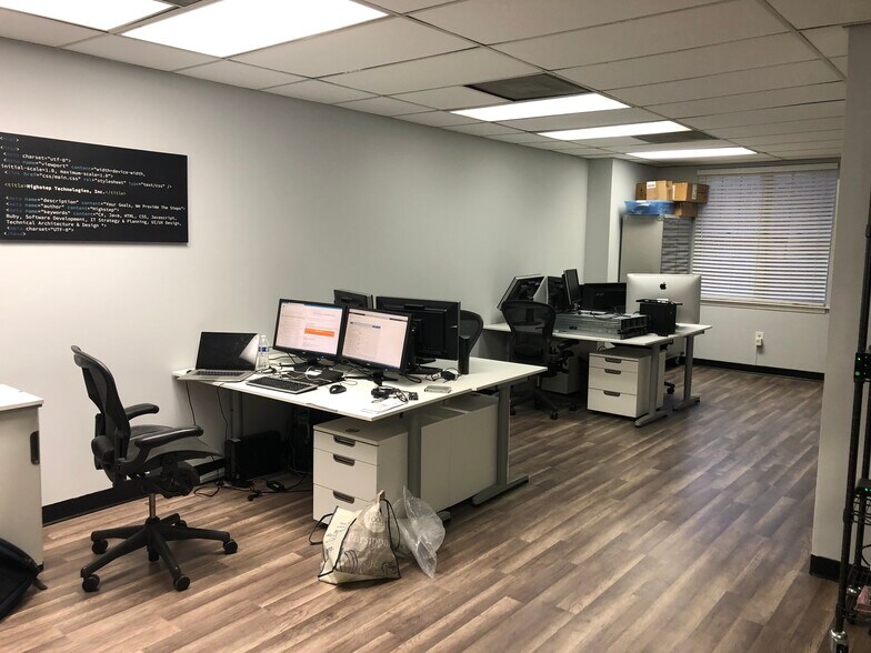 More Photos Of 271 US Highway 46, Fairfield Office For Lease