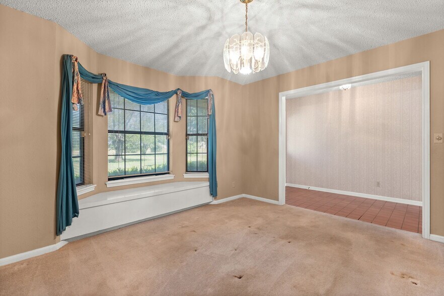 More Photos Of 12409 Lowden Ln, Manchaca Flex For Sale