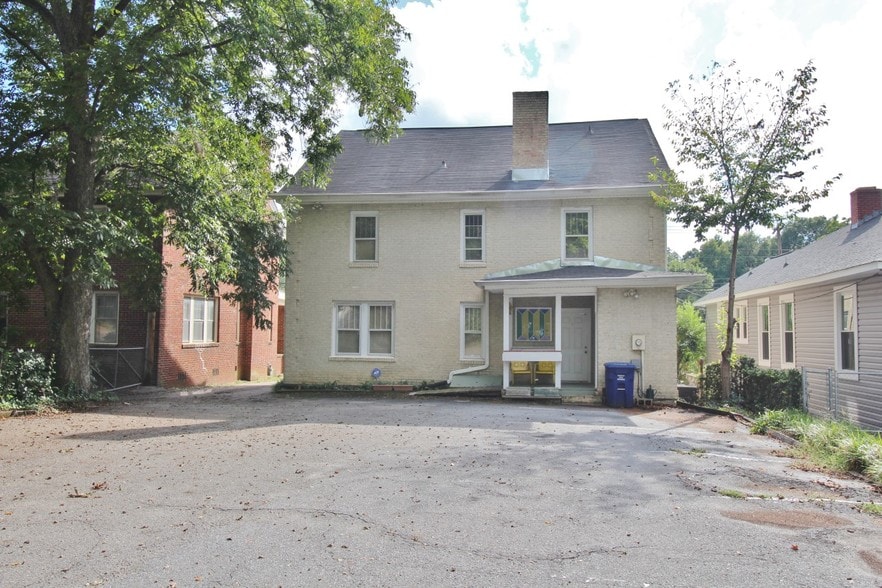 More Photos Of 485 S Pine St, Spartanburg Office For Lease