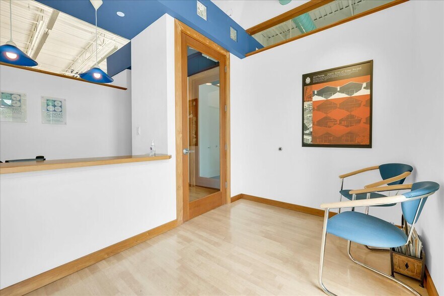 More Photos Of 2830 W State Road 84, Fort Lauderdale Flex For Sale