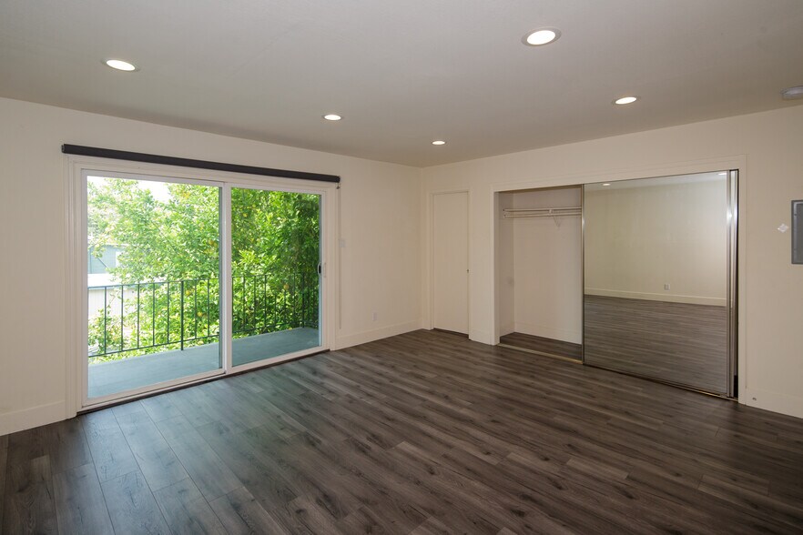 More Photos Of 1140 E 22nd St, Oakland Apartments For Sale