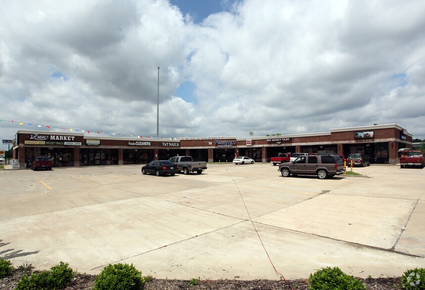 Primary Photo Of 4141 Hacks Cross Rd, Memphis Unknown For Lease