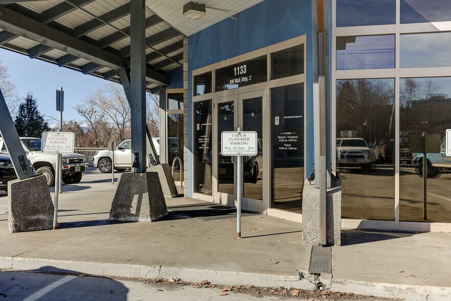 More Photos Of 1133 NW Wall St, Bend Apartments For Lease