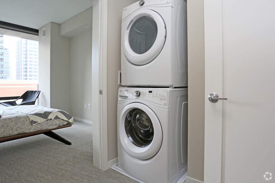 More Photos Of 365 Nicollet Mall, Minneapolis Apartments For Sale
