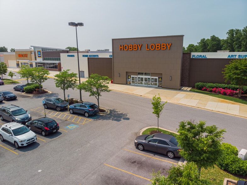 More Photos Of Fort Meade Rd @ B/W Pky, Laurel Unknown For Lease