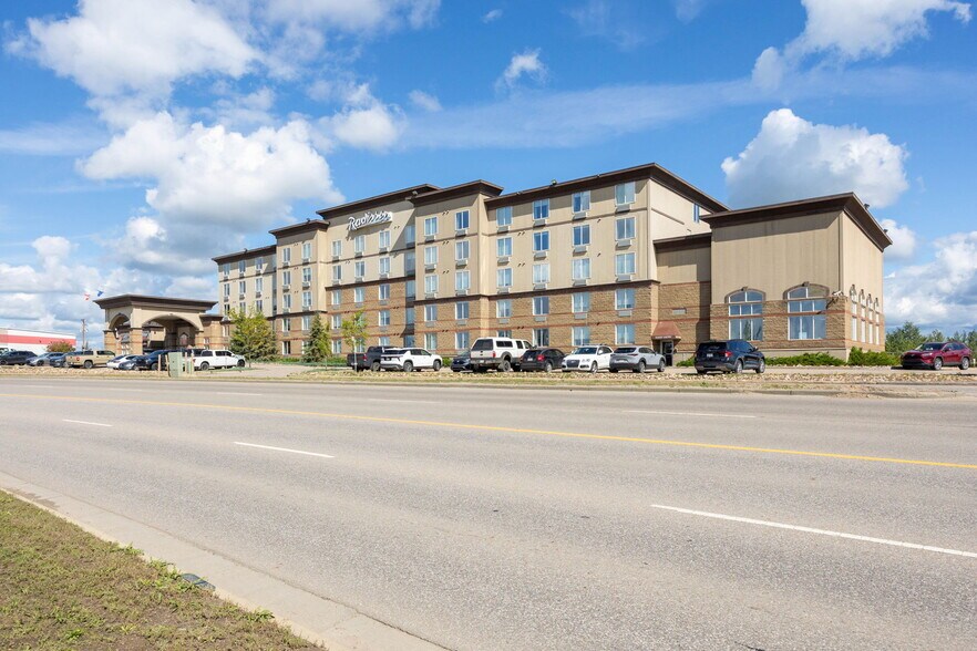 More Photos Of 435 Gregoire Dr, Fort McMurray Hotel For Lease