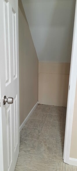 More Photos Of 6615 Dorothy Ln, Jonesboro Office Residential For Lease