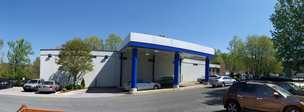 More Photos Of 7900 Hill Park Ct, Lorton Service For Lease