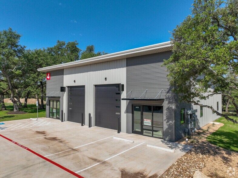 More Photos Of 113 Cantera, Georgetown Light Distribution For Lease