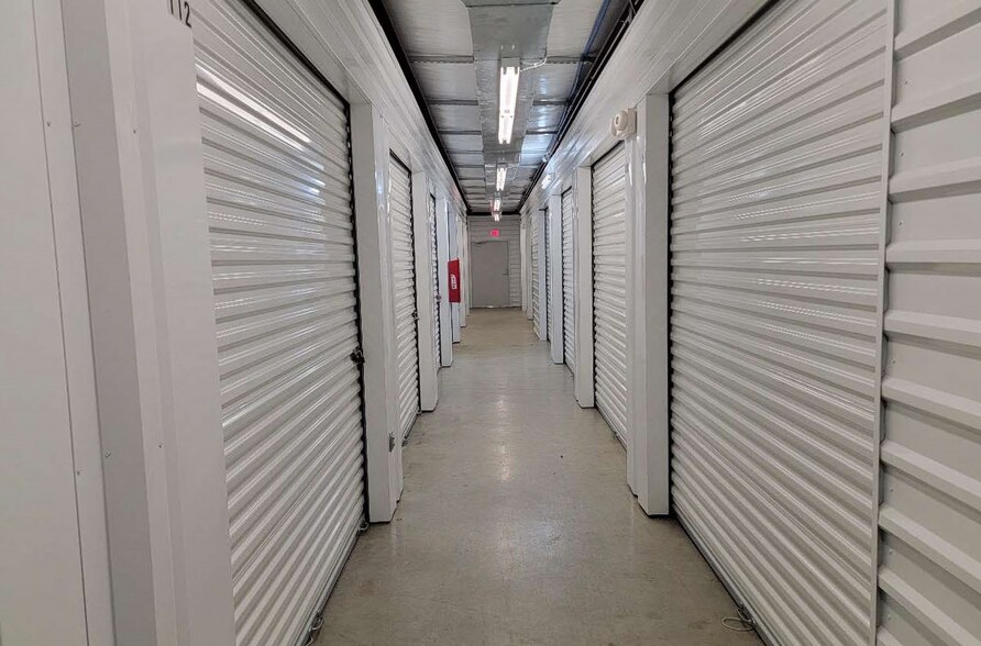 More Photos Of 106 Elizabeth Dr, Saint Martinville Self Storage For Sale