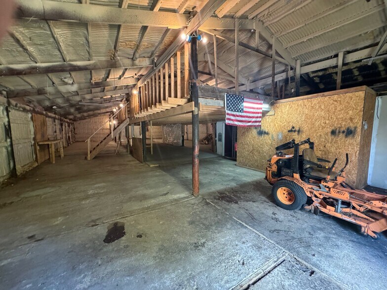 More Photos Of 1011 New York 31, Macedon Industrial For Lease