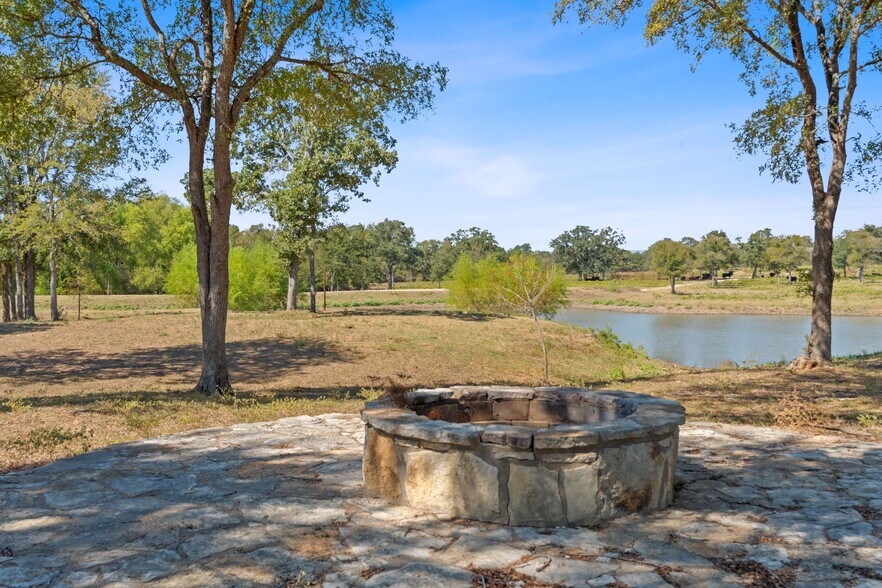 More Photos Of 5501 Old Colony Line Rd, Lockhart Land For Sale