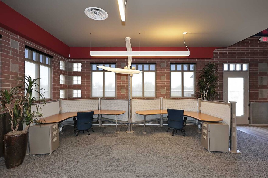 More Photos Of 2812 N Norwalk, Mesa Office For Sale