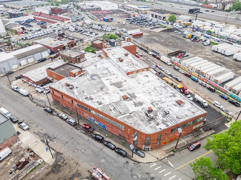 More Photos Of 150 Avenue L, Newark Warehouse For Sale