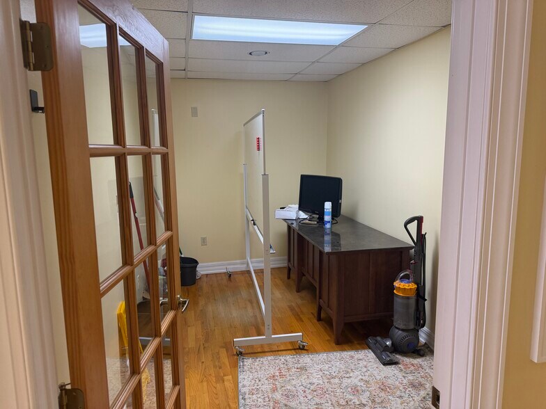 More Photos Of 912 Jackson St N, Saint Petersburg Medical For Lease