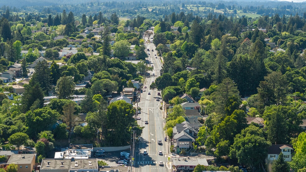 More Photos Of 7300 Healdsburg Ave, Sebastopol Office For Sale