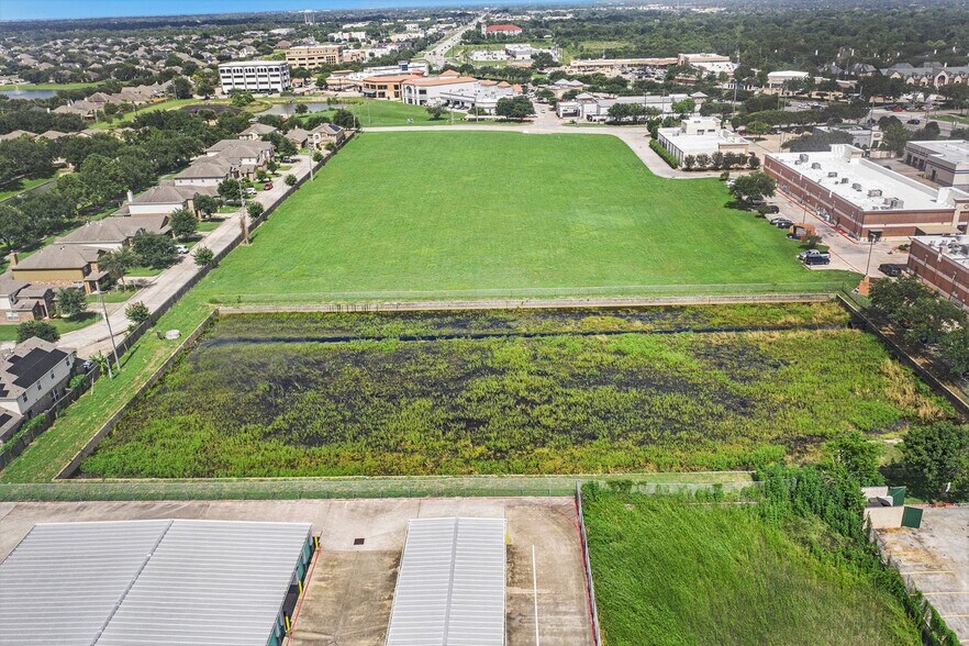 More Photos Of 0 Silverlake Pky, Pearland Land For Sale