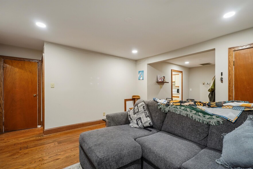 More Photos Of 214 N Main St, North Wales Office Residential For Sale