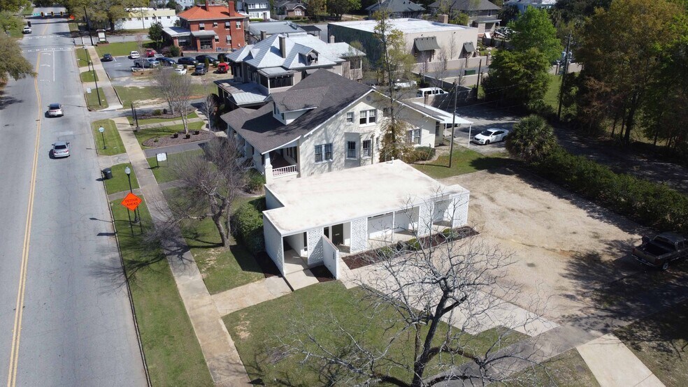 More Photos Of 500 N Jefferson St, Albany Medical For Sale