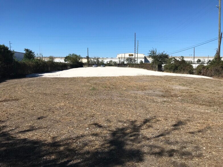 More Photos Of 16570 Beaumont Hwy, Houston Land For Lease