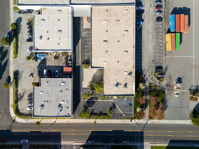 More Photos Of 1927 W 139th St, Gardena Manufacturing For Sale