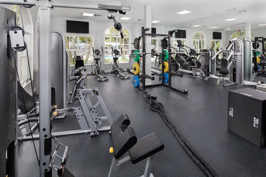 More Photos Of 3880 W Broward Blvd, Fort Lauderdale Apartments For Lease