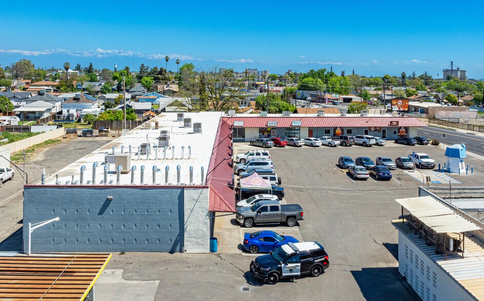More Photos Of 736 W Inyo Ave, Tulare Storefront Retail Office For Lease