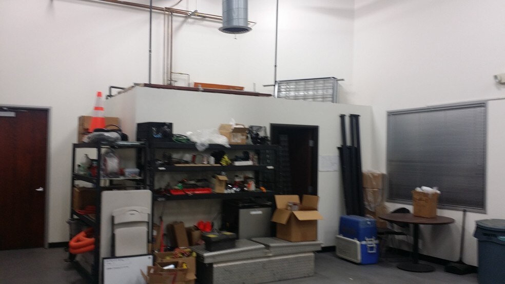 More Photos Of 9383 Charles Smith Ave, Rancho Cucamonga Warehouse For Lease