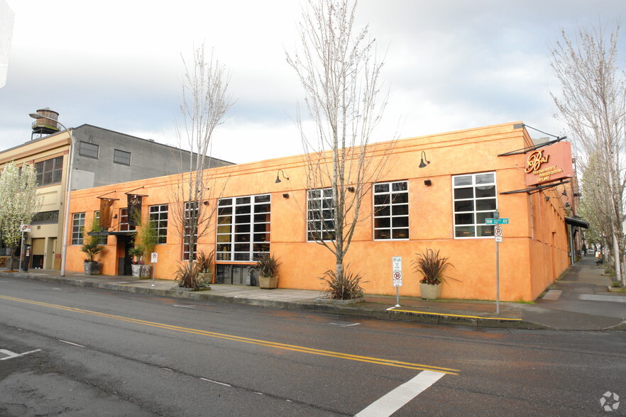 Primary Photo Of 555 NW 12th Ave, Portland Restaurant For Lease