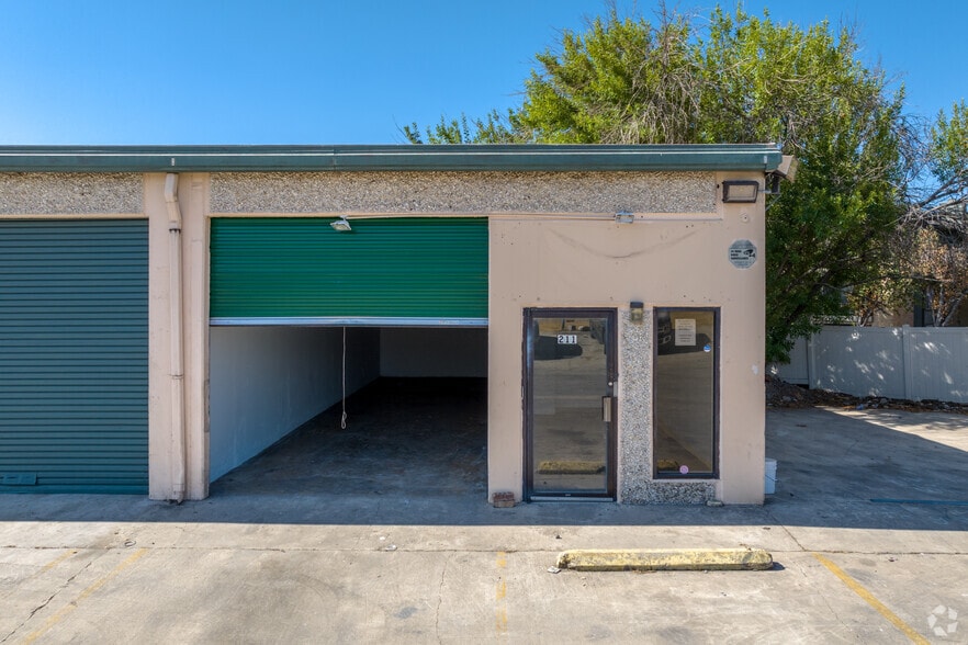 More Photos Of 10415 Perrin Beitel Rd, San Antonio Unknown For Lease