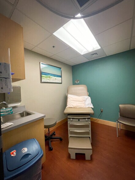 More Photos Of 1 Hospital Dr, Asheville Medical For Lease