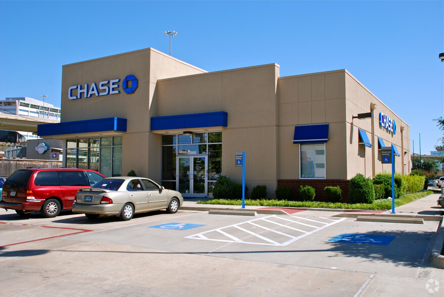 Primary Photo Of 12900 Coit Rd, Dallas General Retail For Lease