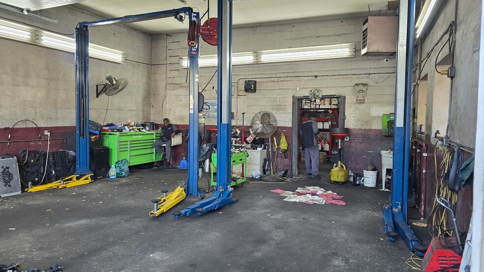 More Photos Of 422 Monroe St, Passaic Auto Repair For Sale