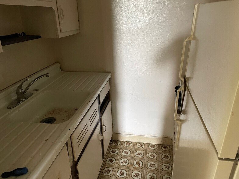 More Photos Of 1115 6th Ave, Beaver Falls Apartments For Sale