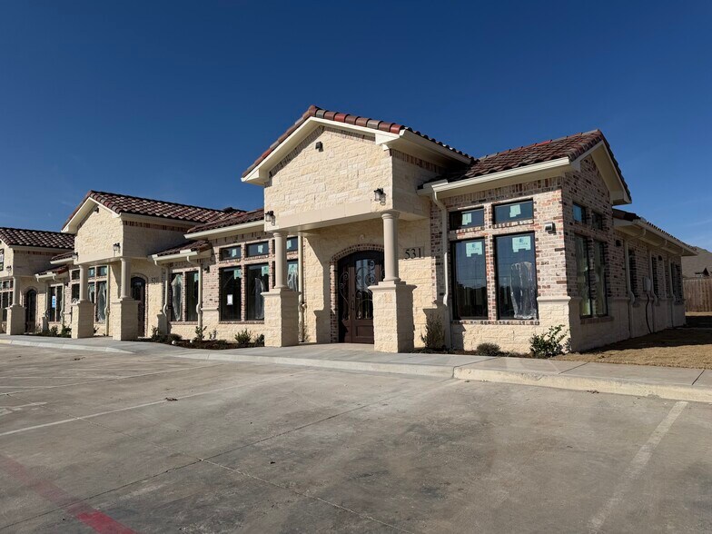 More Photos Of 4909 Golden Triangle Blvd, Fort Worth Medical For Sale