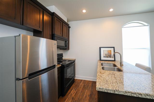 More Photos Of 503 Jefferies Rd, Laredo Specialty For Sale