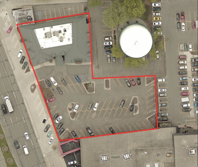 More Photos Of 35046 Woodward Ave, Birmingham Medical For Lease