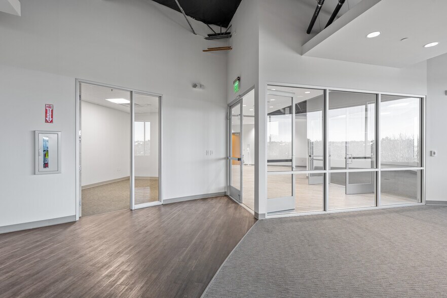 More Photos Of 3115 Melrose Dr, Carlsbad Office For Lease