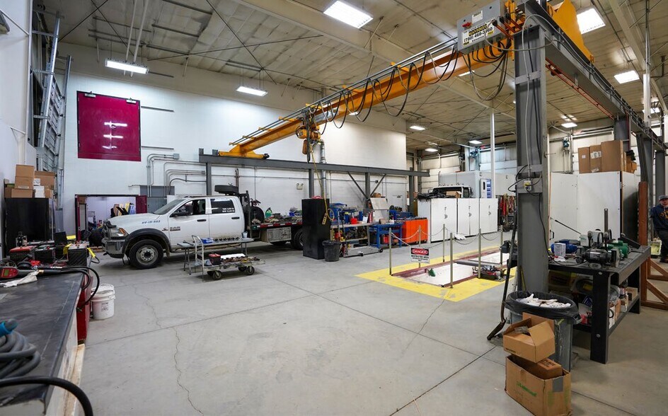 More Photos Of 952 Boulder Blvd, Stony Plain Warehouse For Sale