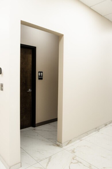 More Photos Of 320 Texas Ave, El Paso Office For Lease