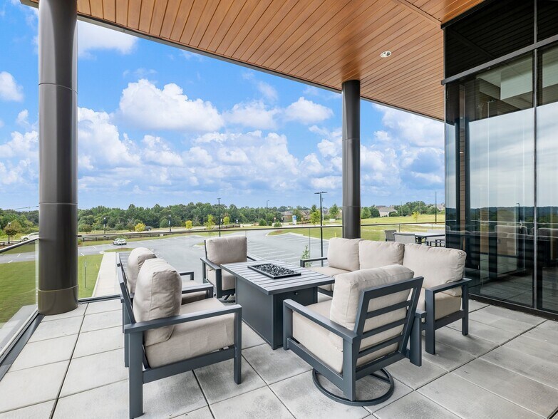 More Photos Of 100 Highpoint Park Way, Braselton Office For Lease